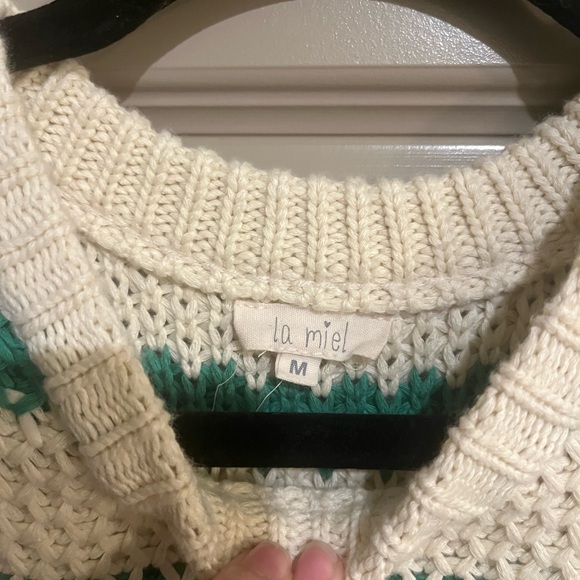LA MIEL Cream and Green Knit Top - Picture 3 of 3